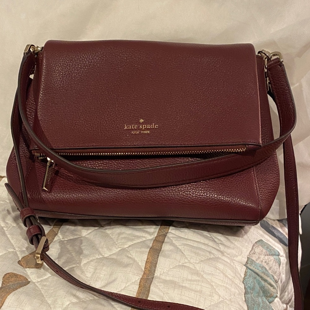 Kate Spade Leila Zip Leather Crossbody /shoulder Bag in Burgundy.